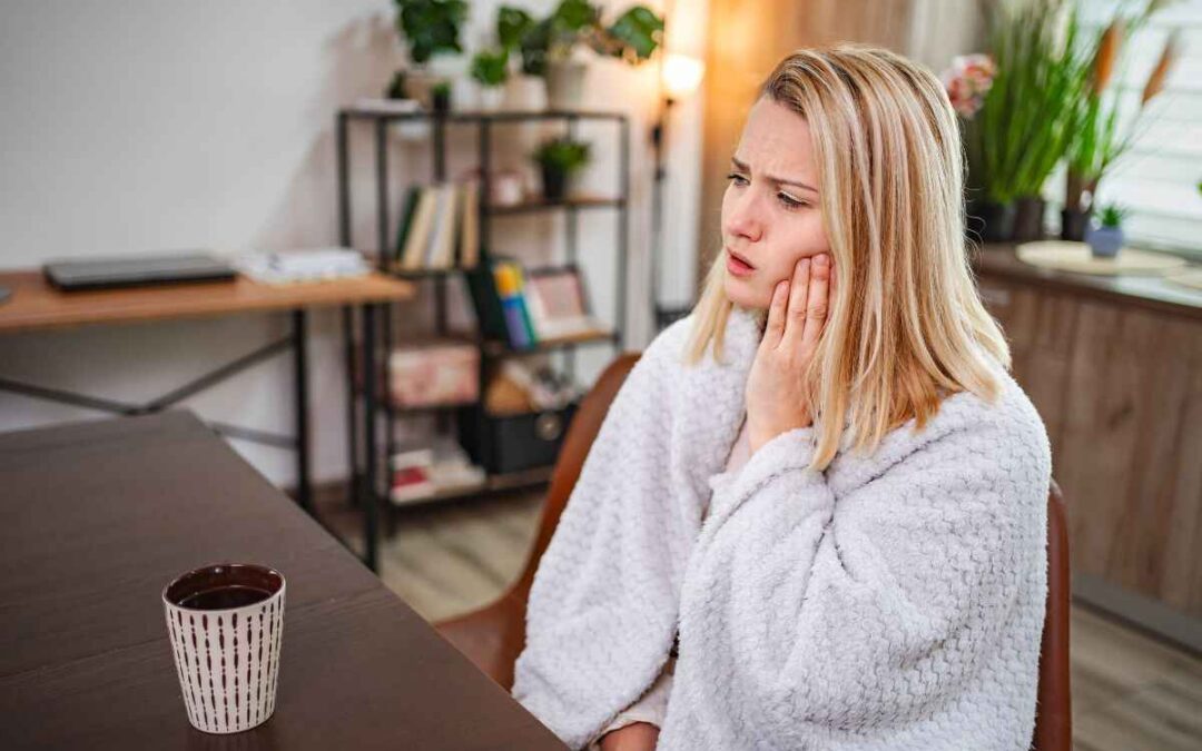 7 Ways To Manage Your Gum Sensitivity in Cold Weather