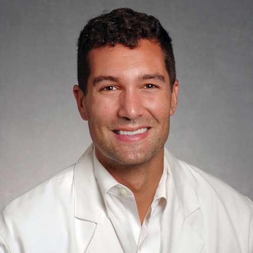 img-dr-Bright Dr. Andrew Moore working at BLVD Dentistry & Orthodontics