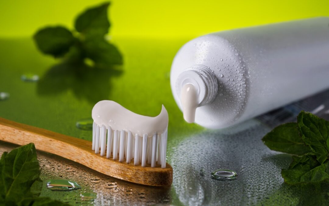 Which Toothpaste is Best to Remove Tobacco Stains?