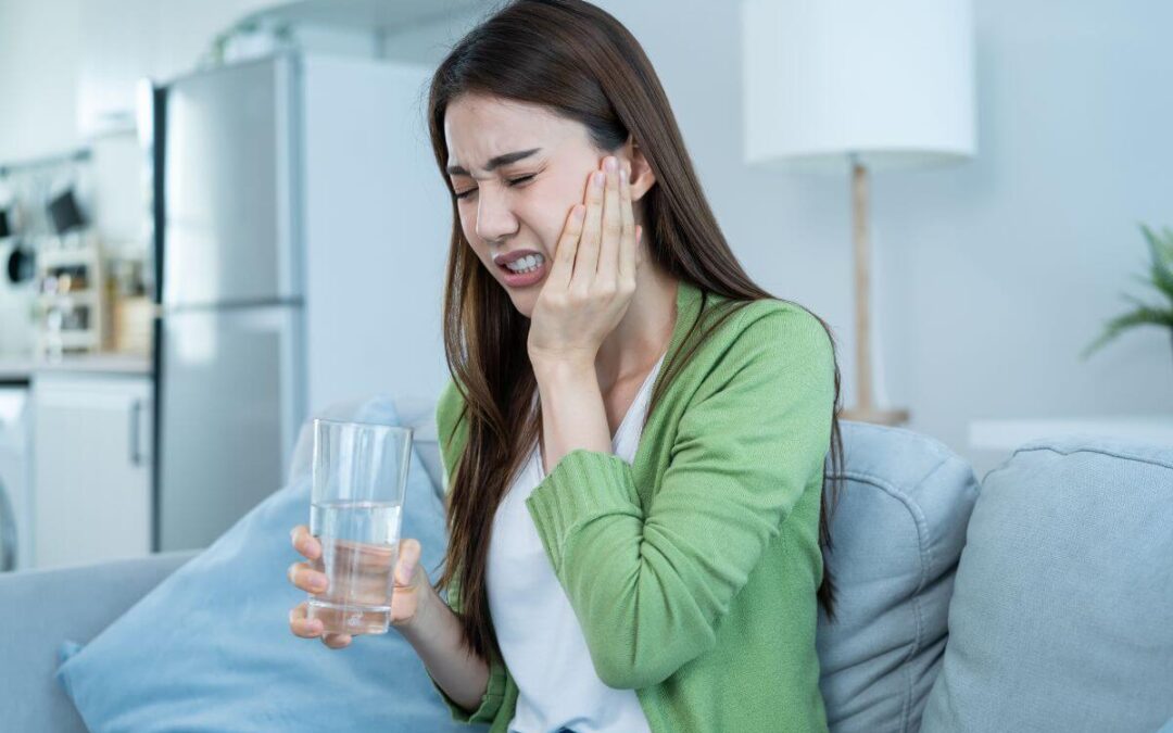 Tooth Sensitivity Warning Signs: When to Visit a Dentist